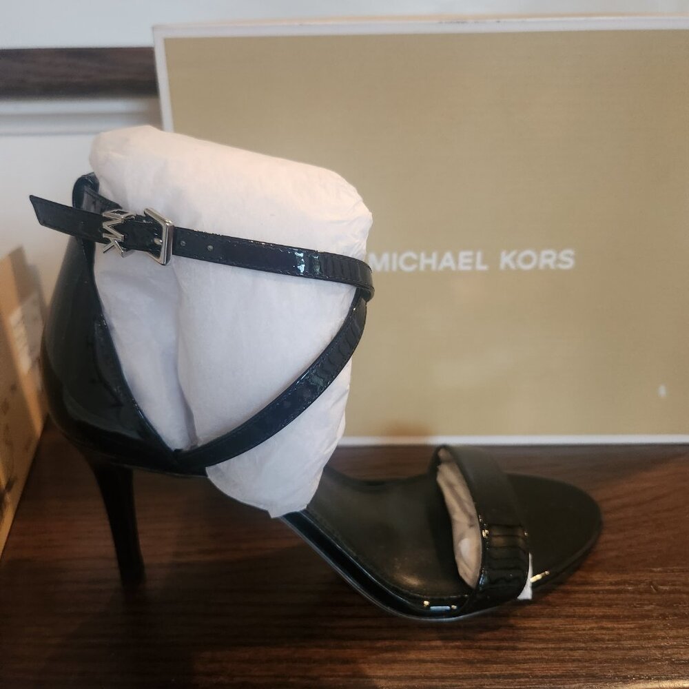 MICHAEL KORS Black Patent Leather Strappy Heels Sandals Size 7 $195 Retail NIB - Picture 6 of 11